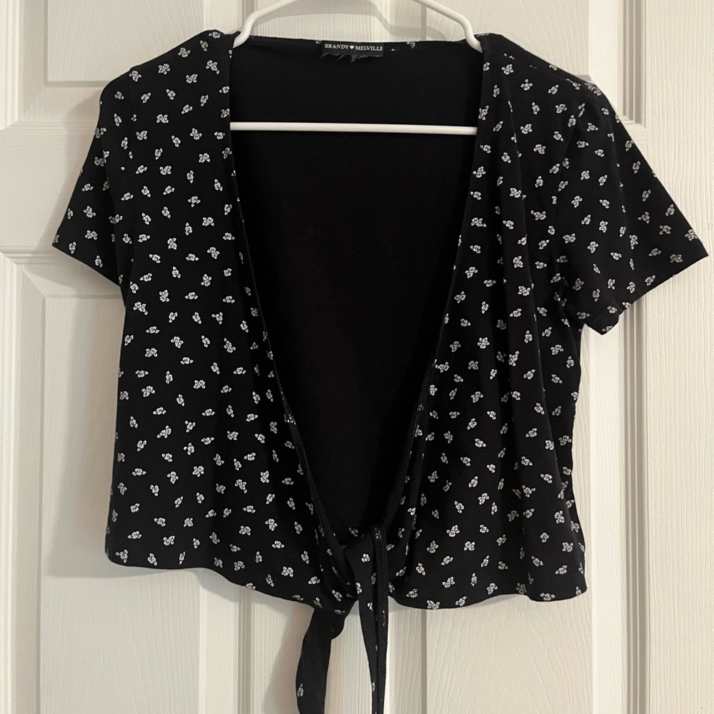 Brandy Melville wrap-top